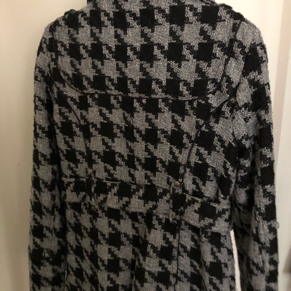 Yoki Jacket - image 2